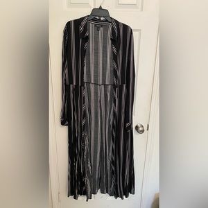 Black/ purple stripe duster 🖤💜🖤💜